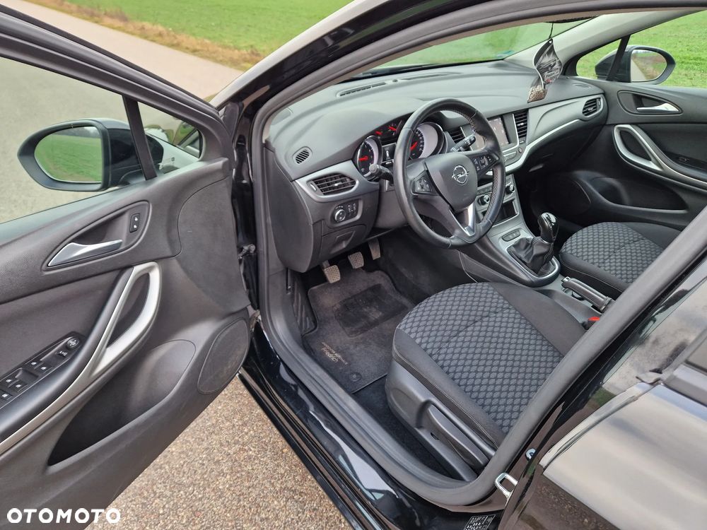 Opel Astra 1.2 T Elegance S&S - 7