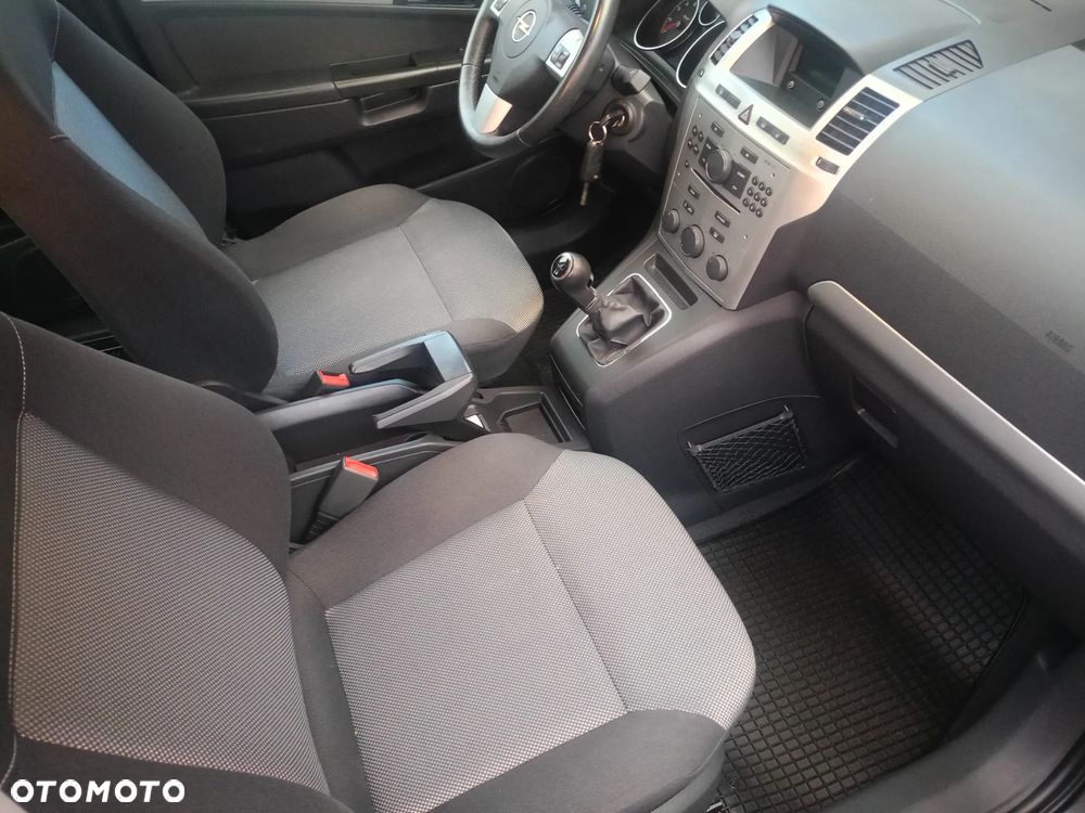Opel Zafira 1.8 Design Edition - 8