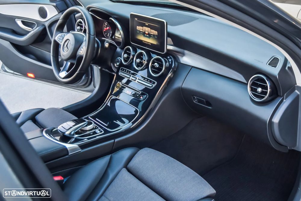 Mercedes-Benz C 220 d Avantgarde Aut. - 12