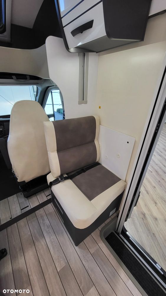 McLOUIS MC4 379 5-osobowy - 31