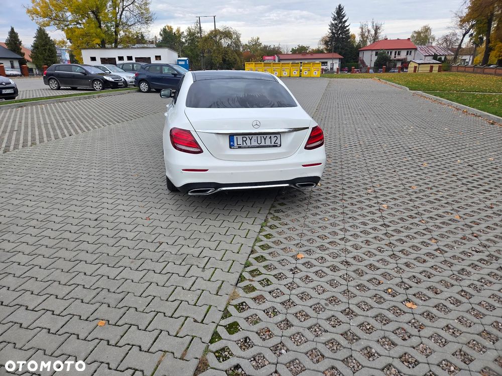 Mercedes-Benz Klasa E 200 d 9G-TRONIC - 20