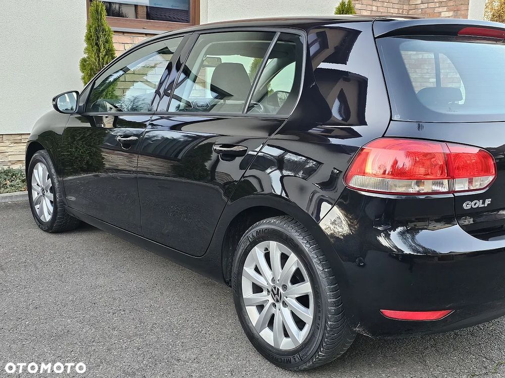 Volkswagen Golf - 16