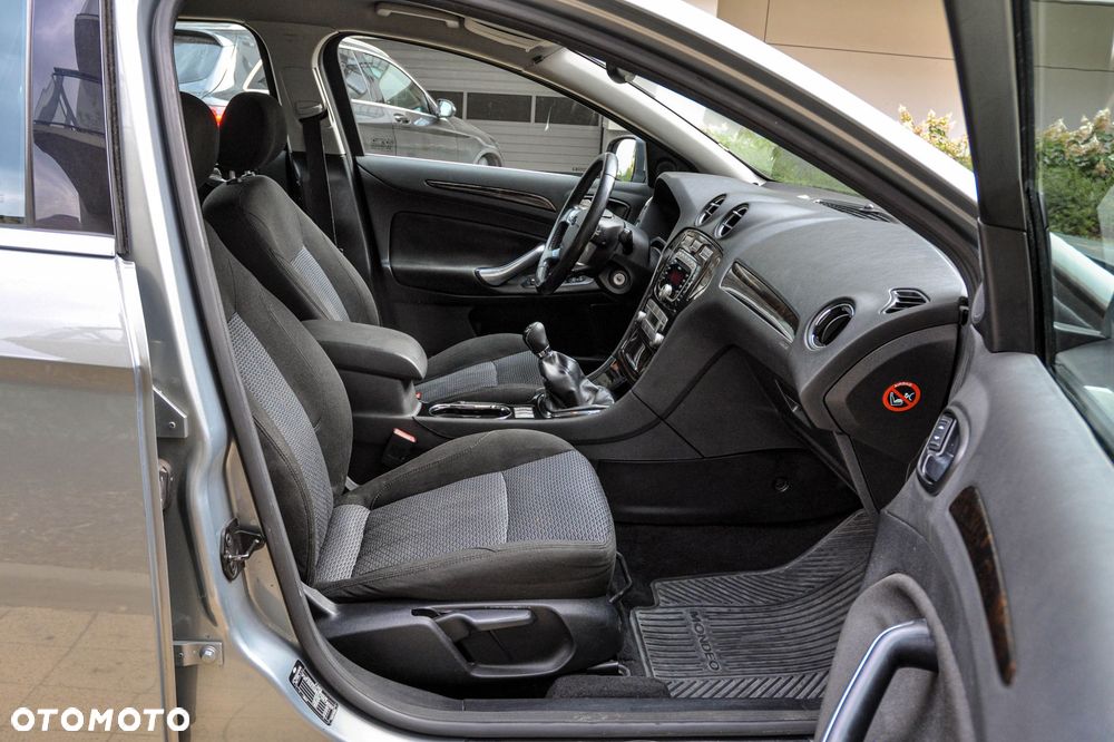 Ford Mondeo - 11