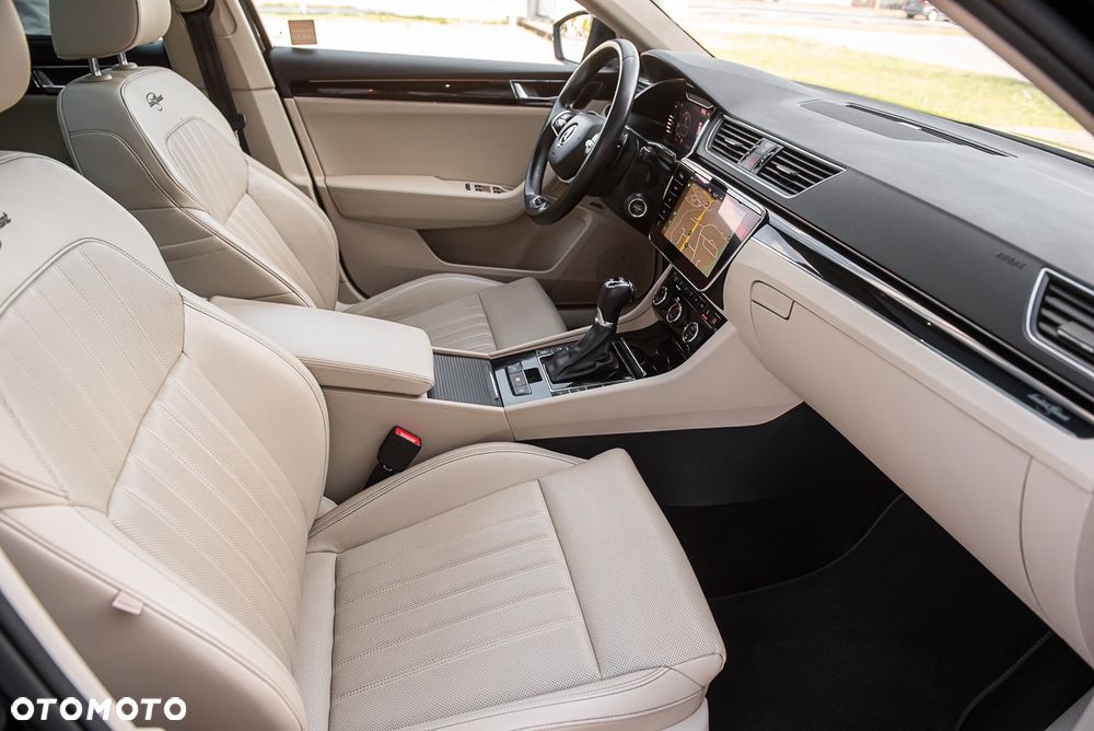 Skoda Superb 2.0 TDI SCR 4x4 L&K DSG - 9
