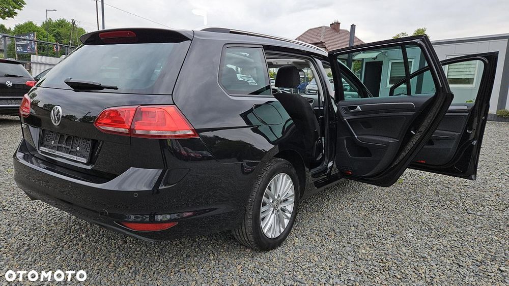 Volkswagen Golf 2.0 TDI BlueMotion Technology Lounge - 10