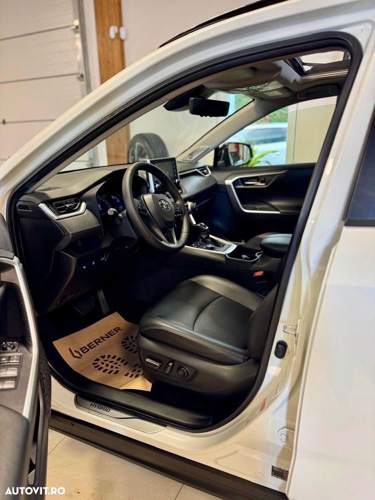 Toyota RAV4 - 13