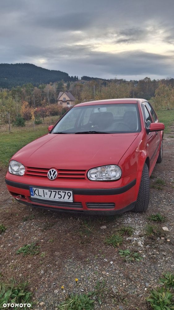 Volkswagen Golf - 1