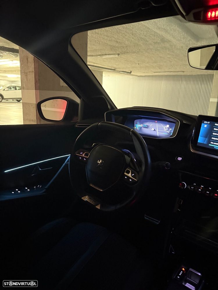 Peugeot 208 1.2 PureTech GT EAT8 - 22