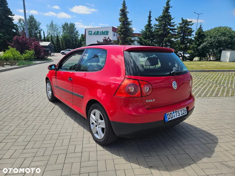 Volkswagen Golf V 1.6 Trendline - 11