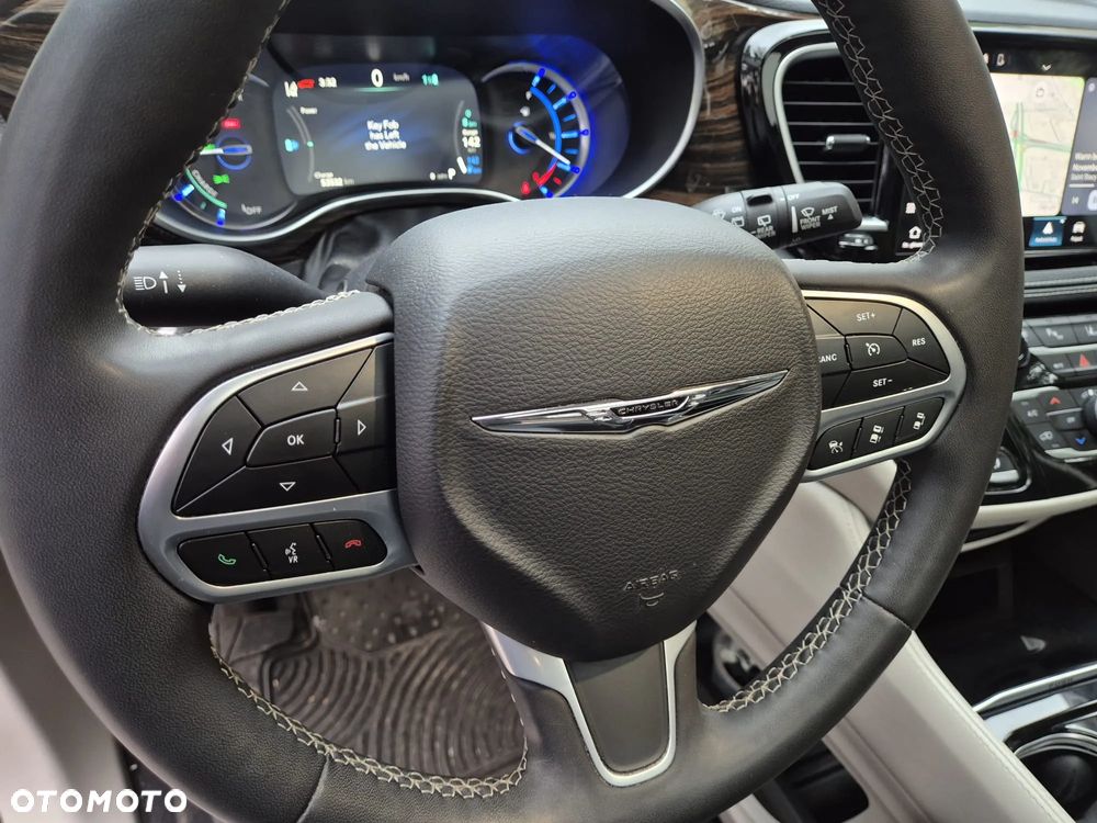 Chrysler Pacifica - 18