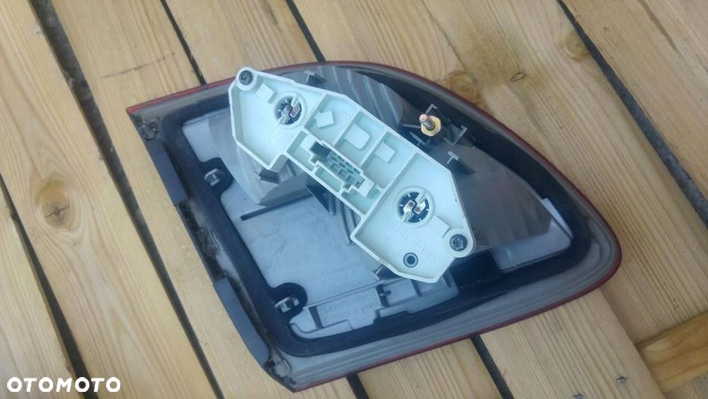MERCEDES W211 KOMBI LAMPA TYL PRAWA LEWA W KLAPE - 3
