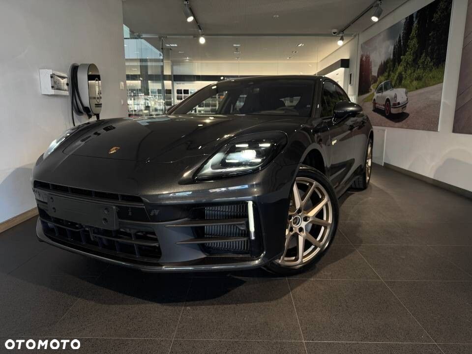 Porsche Panamera 4S E-Hybrid PHEV - 1