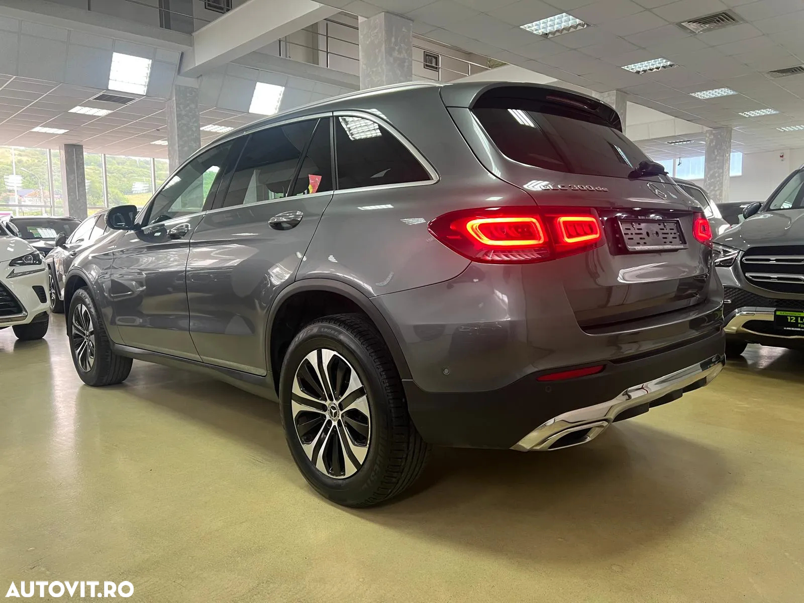 Mercedes-Benz GLC 300 de 4Matic 9G-TRONIC - 12
