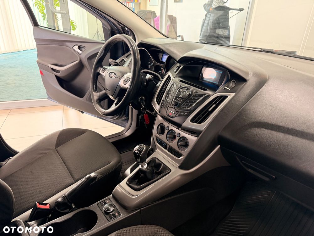 Ford Focus - 28