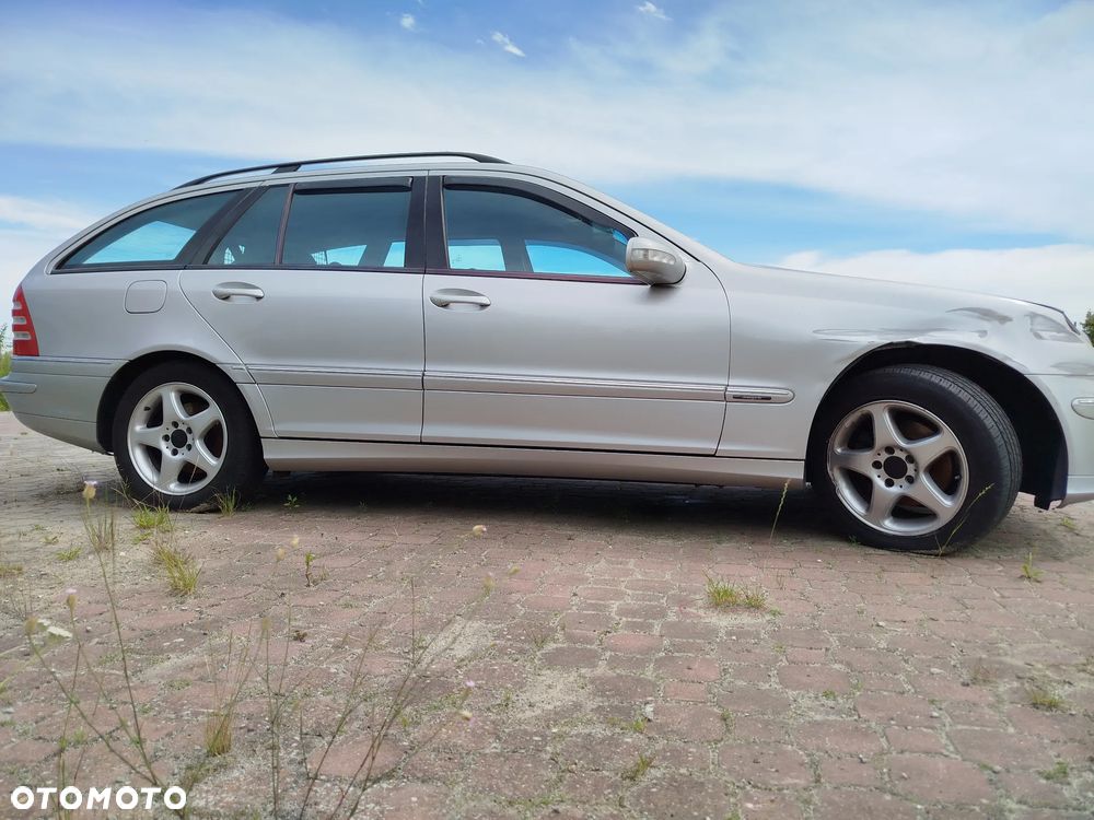 Mercedes-Benz Klasa C 180 Kompressor Avantgarde - 30