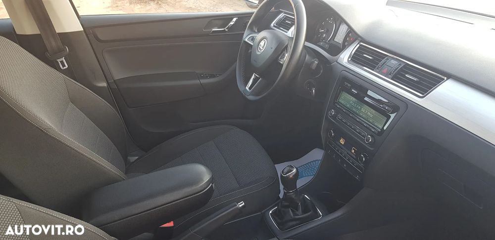 Skoda RAPID 1.2 TSI Ambition - 6