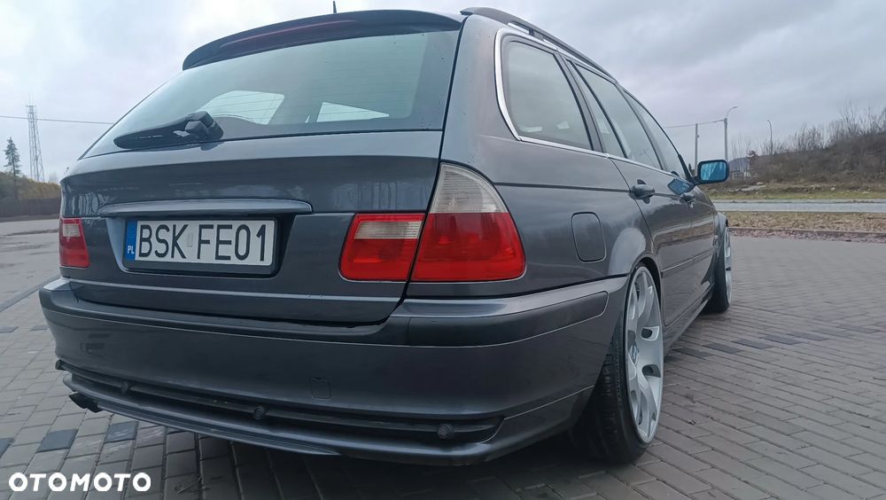 BMW Seria 3 320i - 36