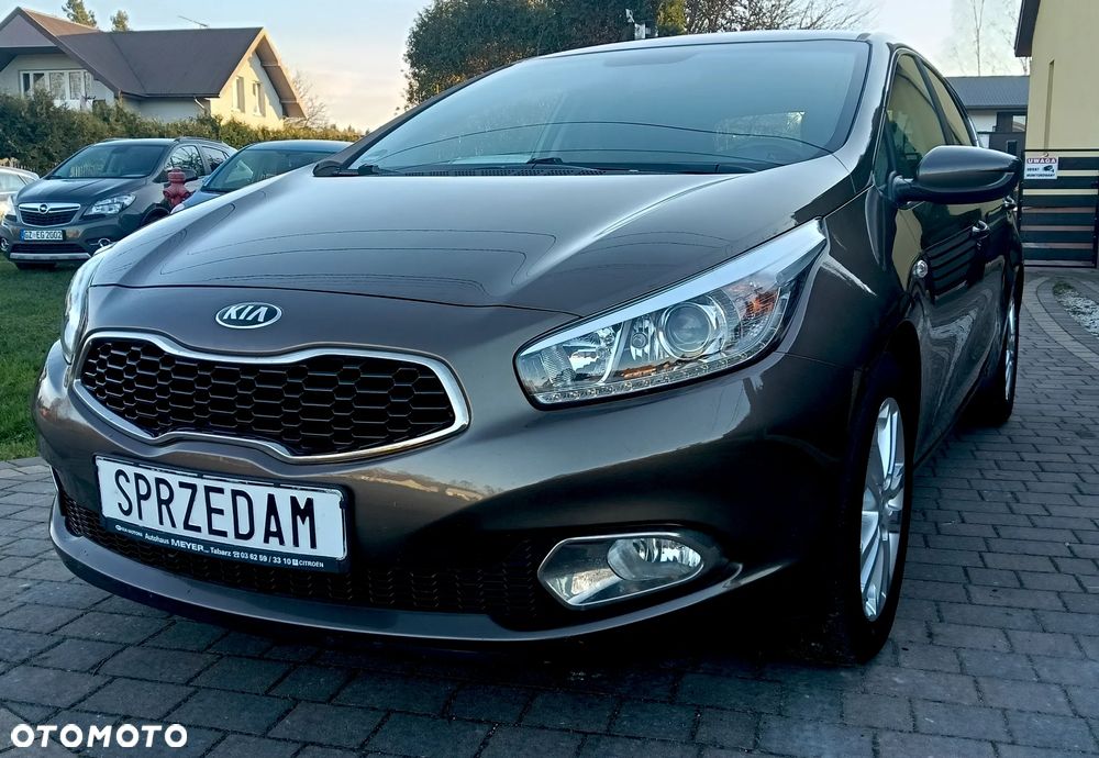 Kia Ceed 1.4 CVVT Attract Plus