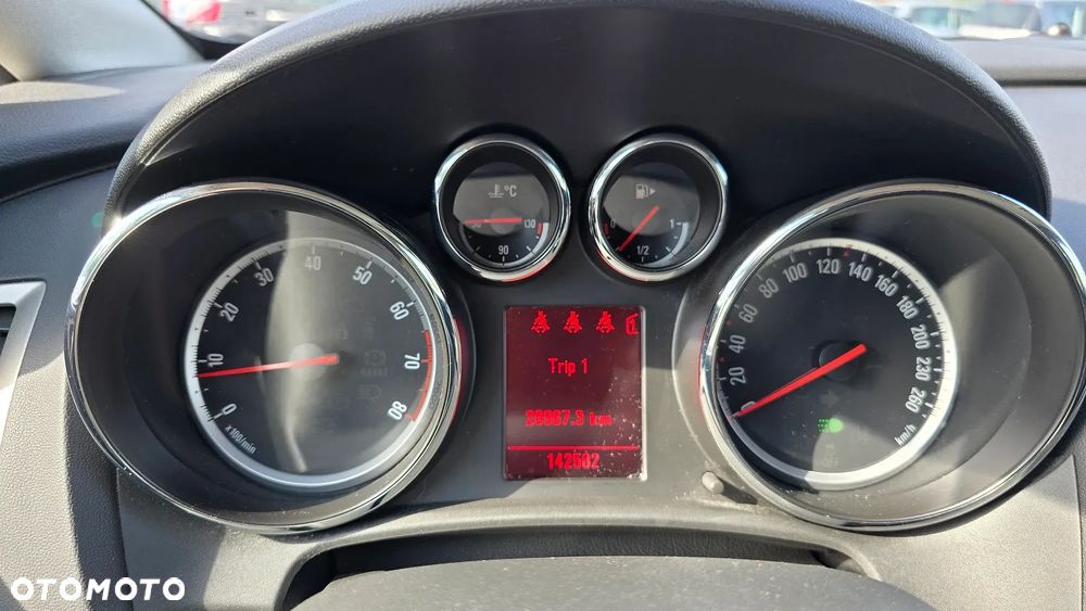 Opel Astra IV 1.6 Essentia - 28