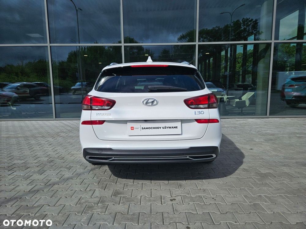 Hyundai i30 1.5 T-GDI 48V Smart - 4