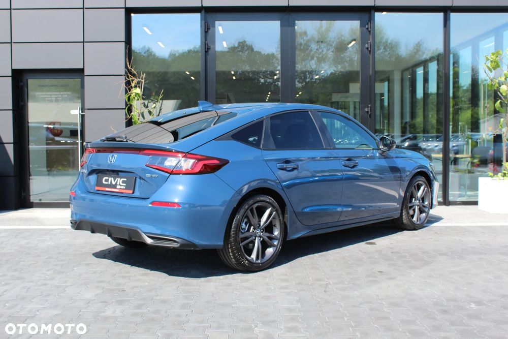 Honda Civic 2.0 i-MMD Sport CVT - 18