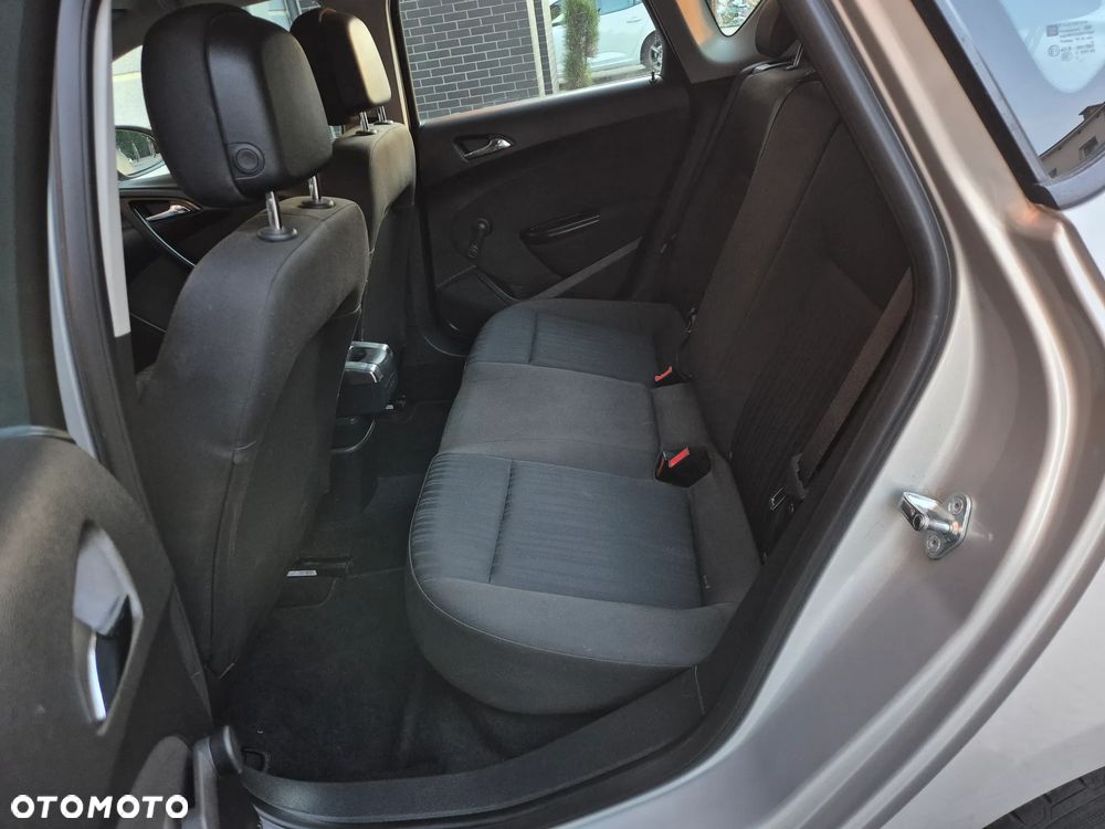 Opel Astra 1.6 Enjoy - 13