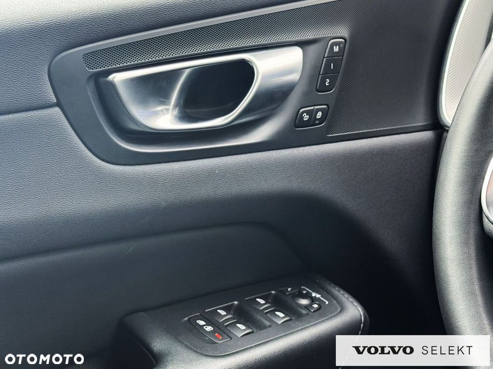 Volvo XC 60 - 32