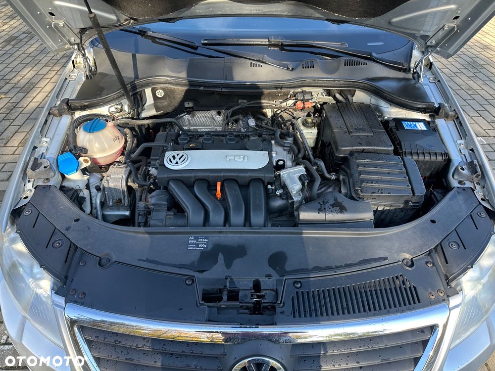 Volkswagen Passat - 20