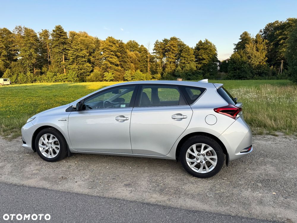 Toyota Auris Hybrid 135 Comfort - 12
