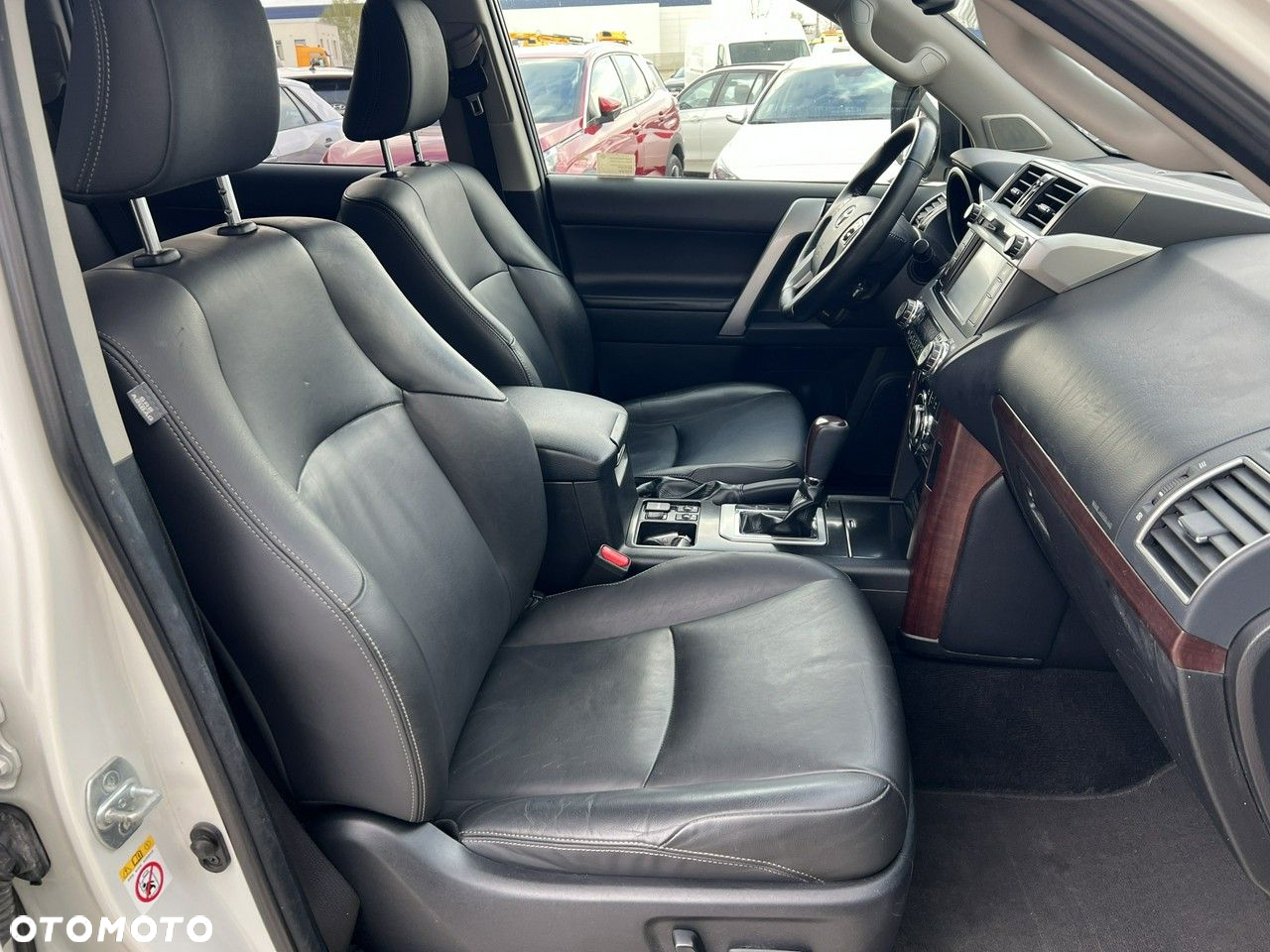 Toyota Land Cruiser LC 3.0 D-4D Invincible - 6