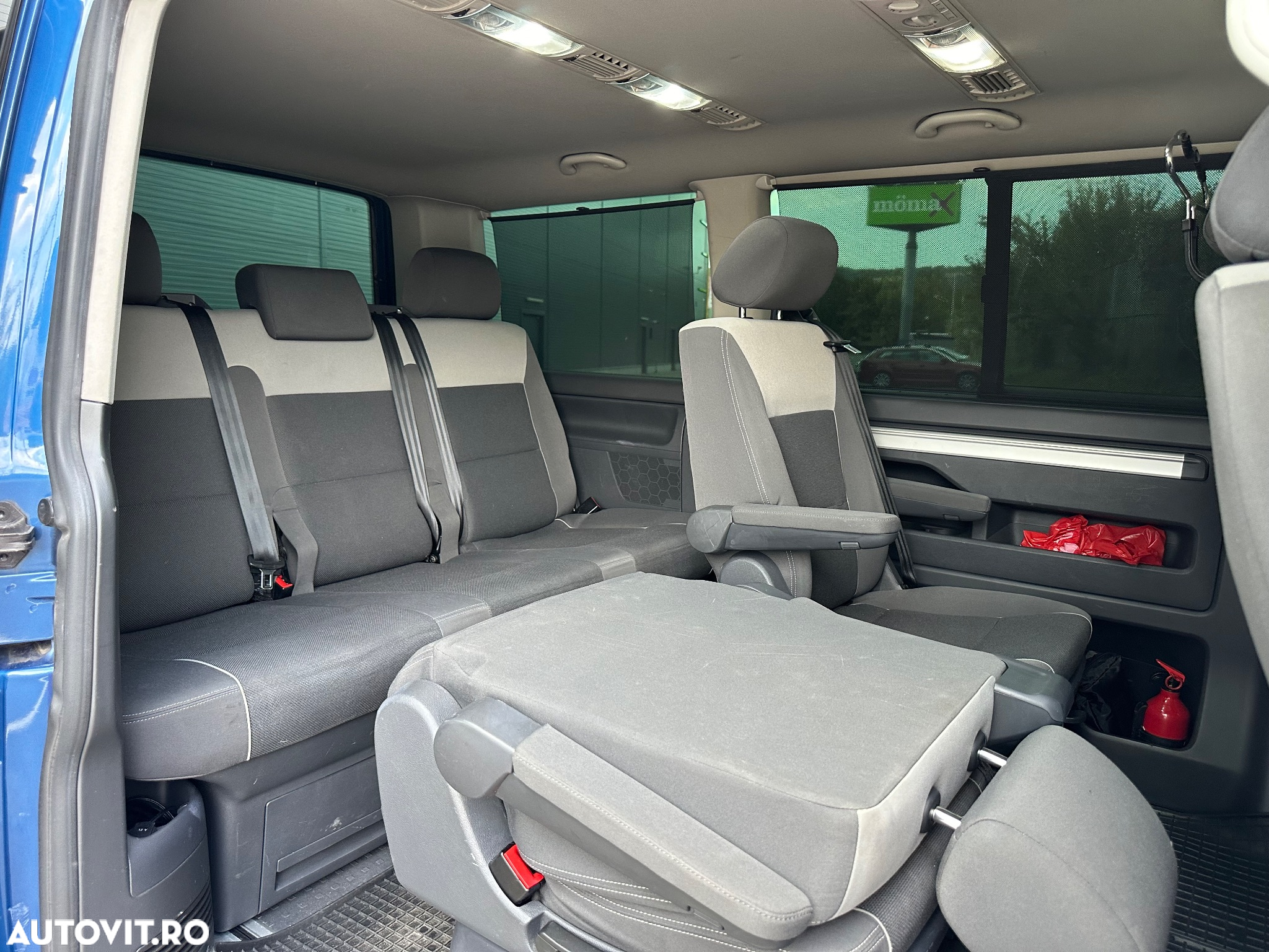 Volkswagen Multivan - 9