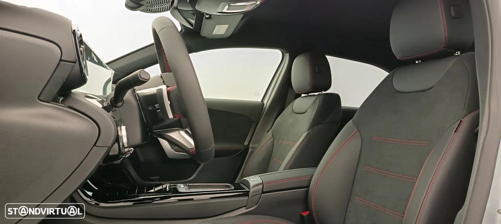 Mercedes-Benz A 200 Limousine Standard - 25