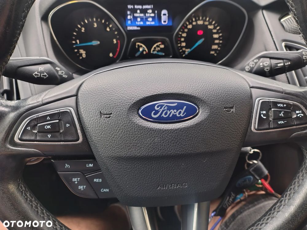 Ford Focus - 15