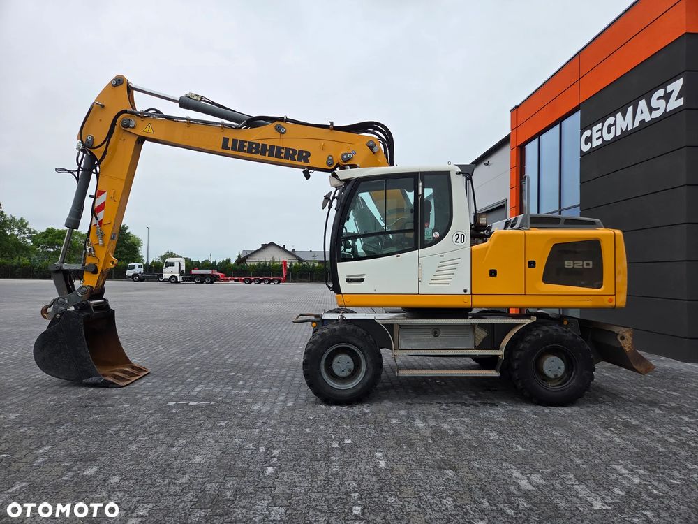 Liebherr A 920 / z Niemiec / - 2