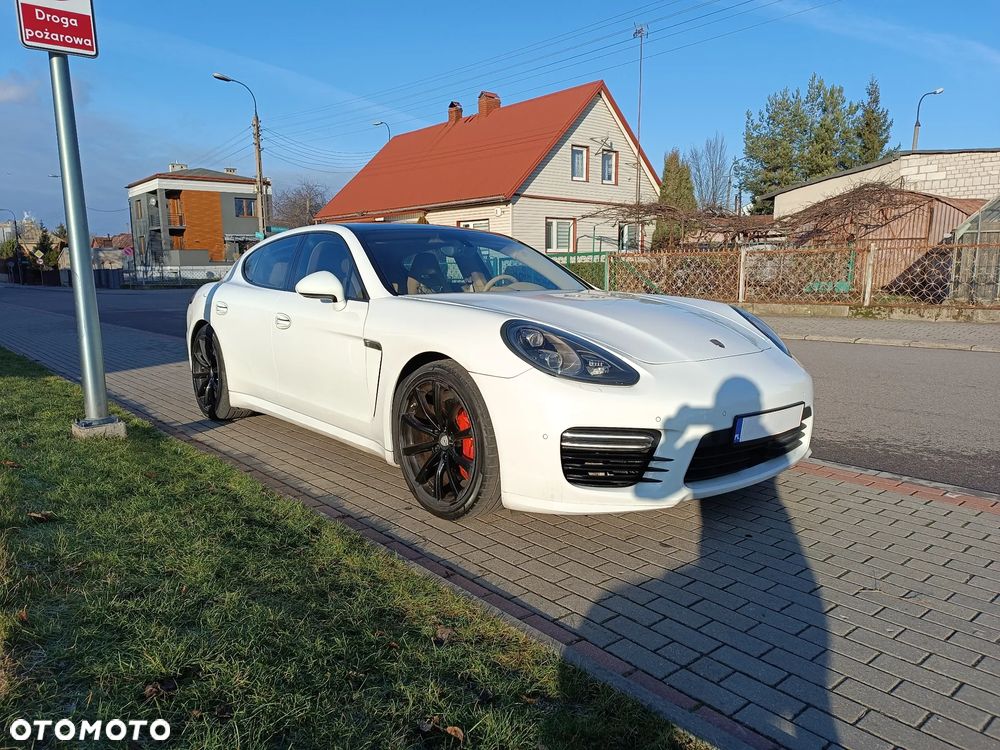 Porsche Panamera 4 PDK Edition - 20