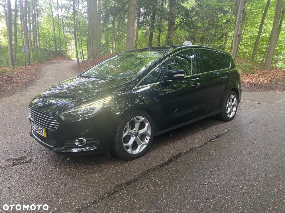Ford S-Max - 16