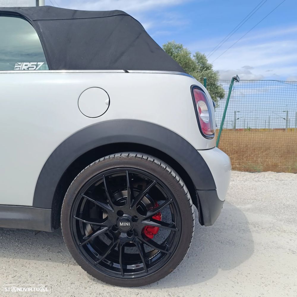 MINI Cabrio Cooper D - 17