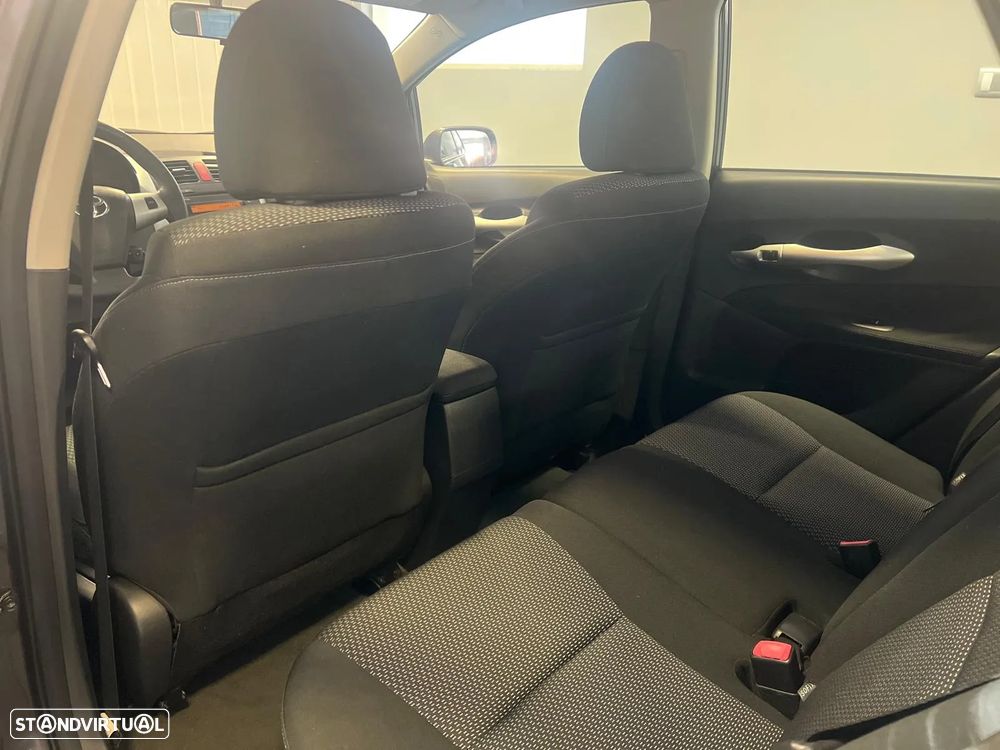 Toyota Auris 1.4 VVT-i AC - 20