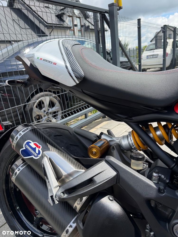 Ducati Monster - 4