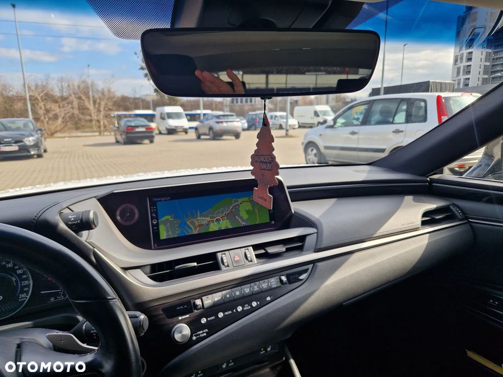 Lexus ES - 11