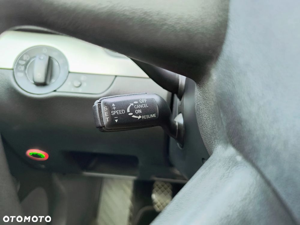Audi A4 Limousine - 14