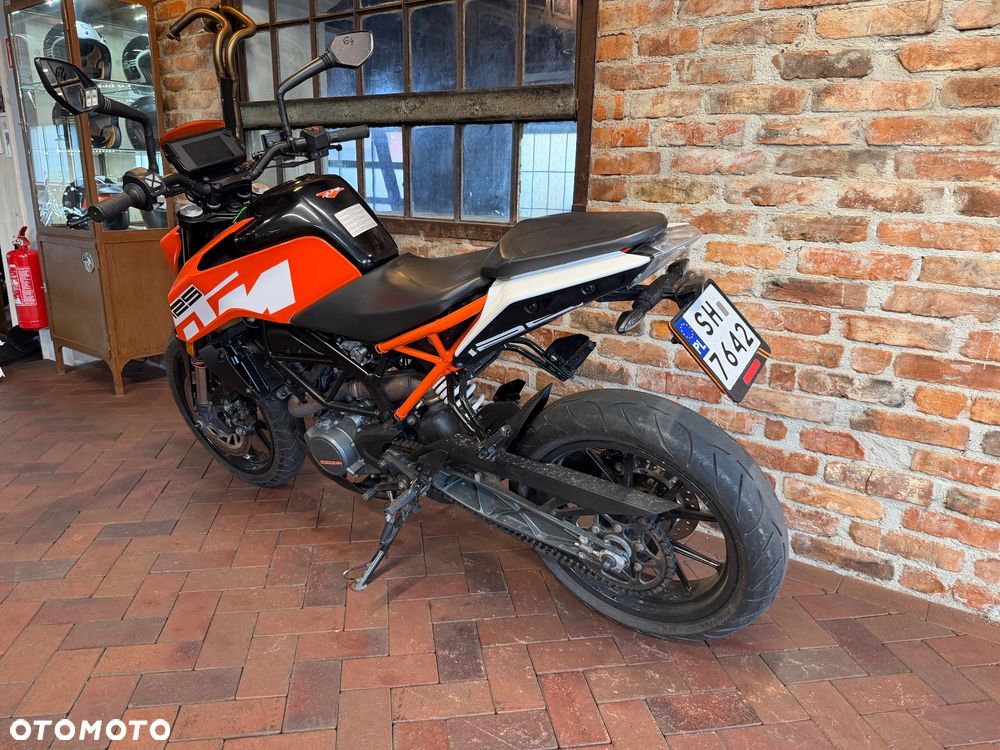 KTM Duke 125 - 8