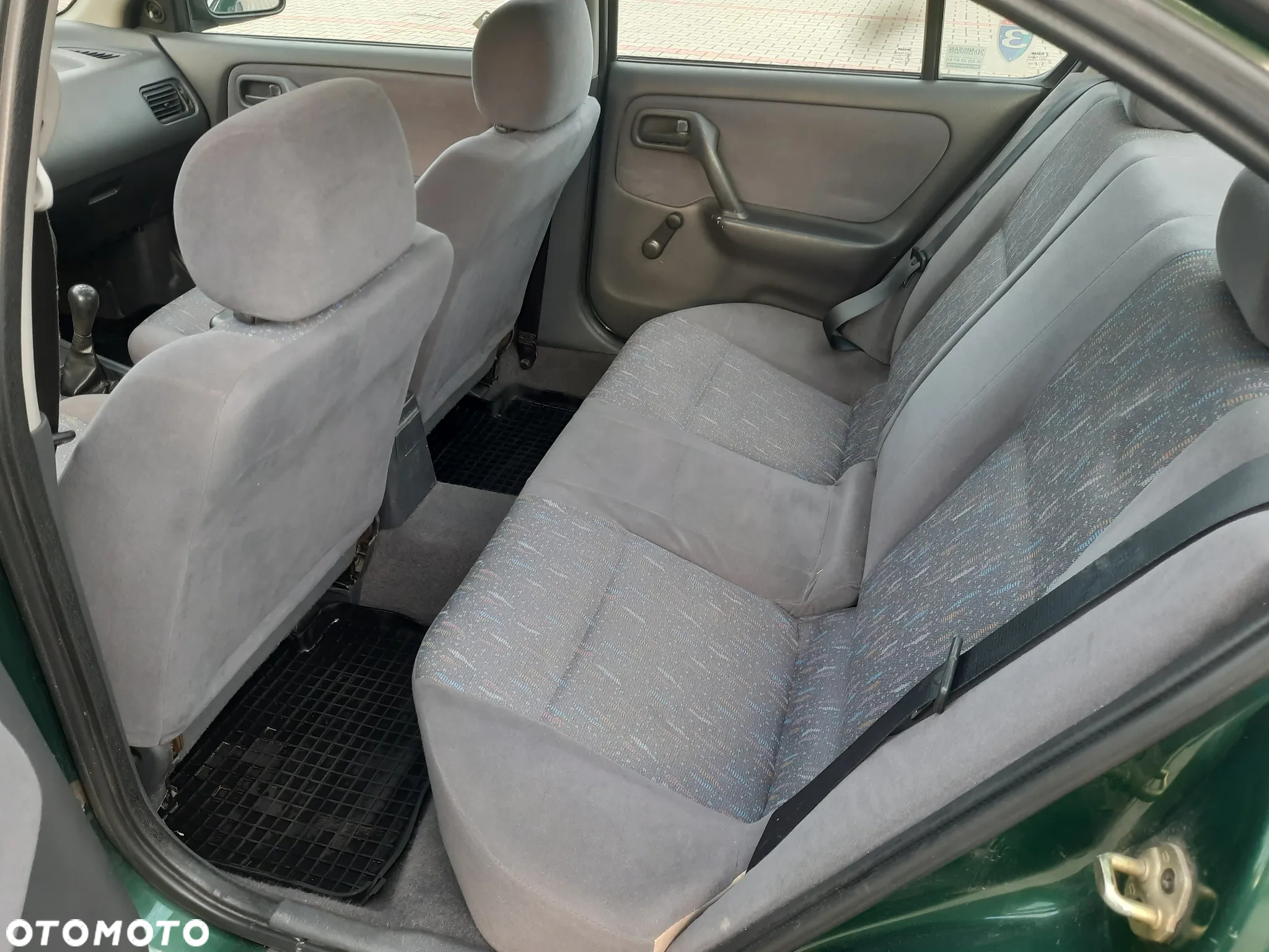 Nissan Primera 1.6 SLX (deu) - 11