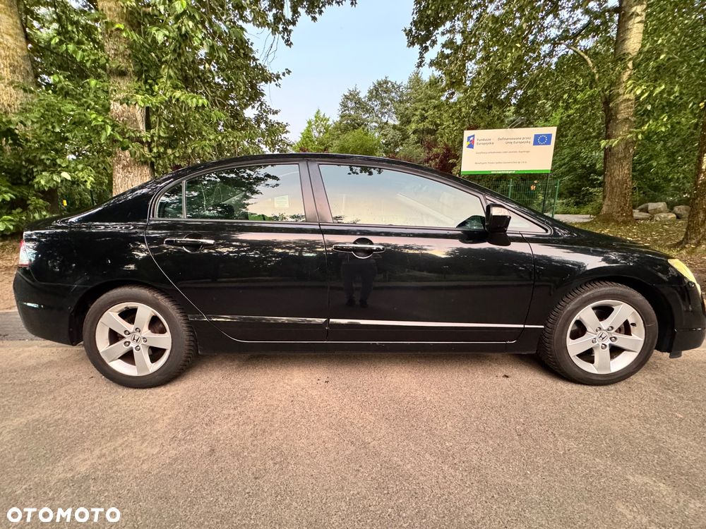 Honda Civic 1.8 Executive - 6