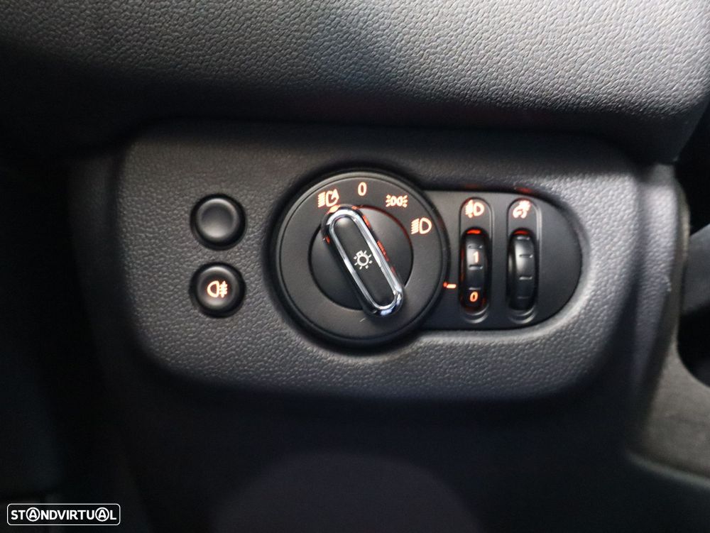 MINI Clubman One D - 16