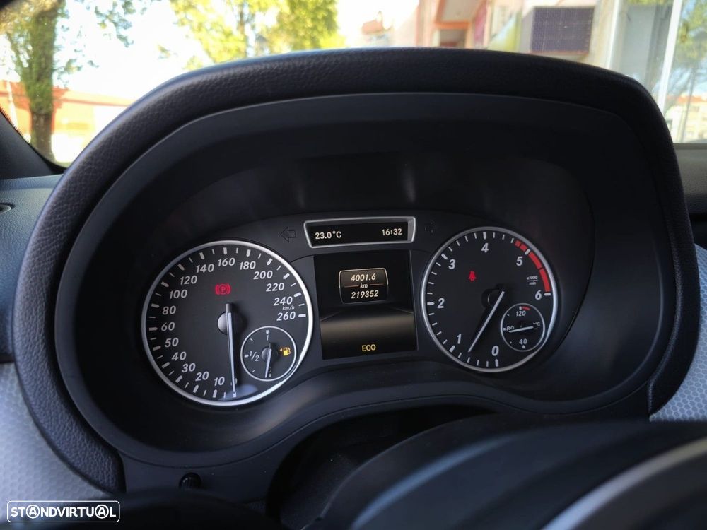 Mercedes-Benz B 200 CDi BlueEfficiency - 16