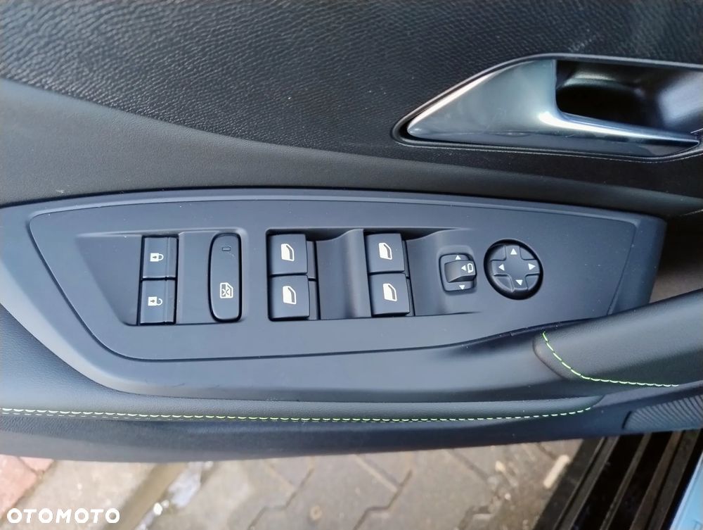 Peugeot 308 1.5 BlueHDi GT S&S EAT8 - 16