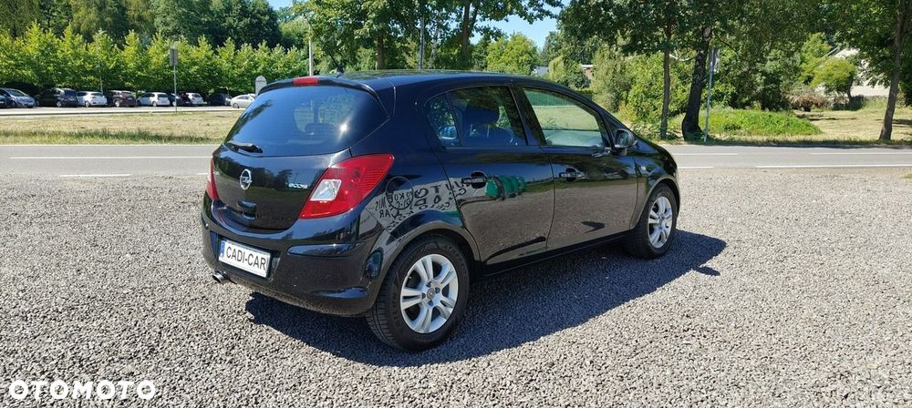 Opel Corsa 1.2 16V Edition / Active - 4
