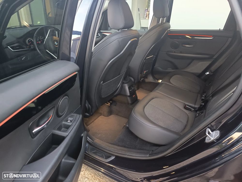 BMW 216 Active Tourer d Line Sport - 12