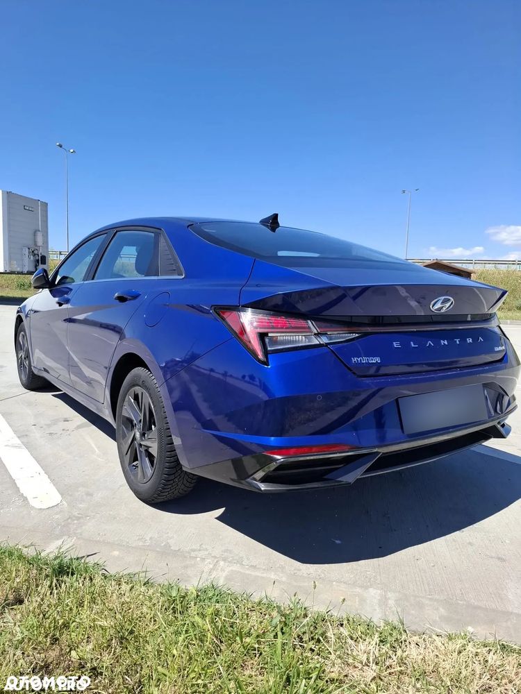 Hyundai Elantra 1.6 Premium - 13